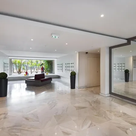 Bright One Bedroom In - 2394 Apartment Cannes